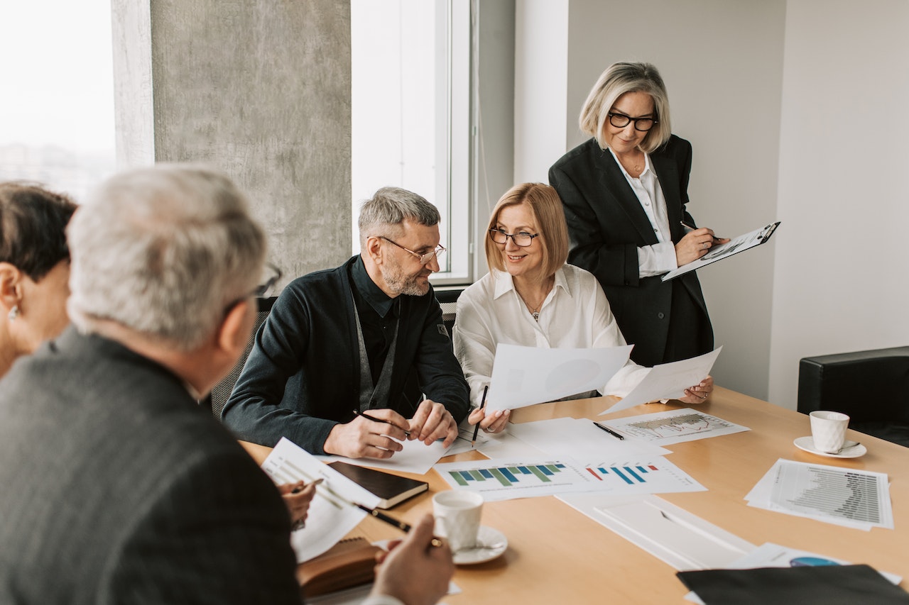 colleagues-discussing-on-company-crisis-management