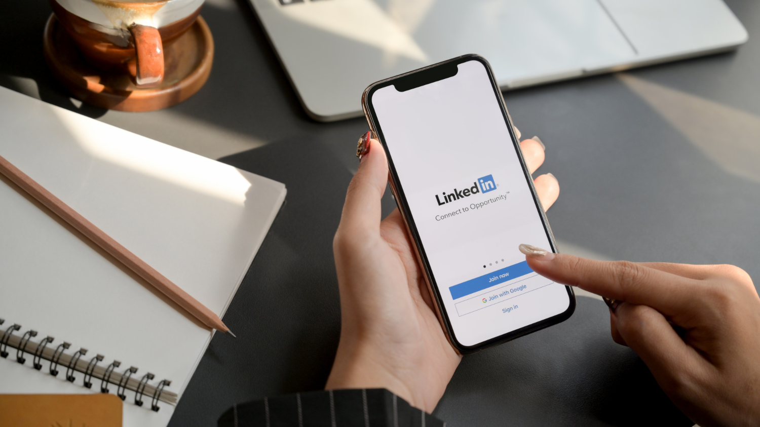 5 Best LinkedIn Profile Writing Services in 2023